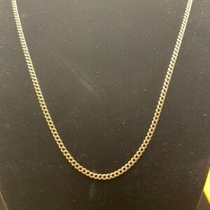 18kt gold, 27 inch curb link chain.